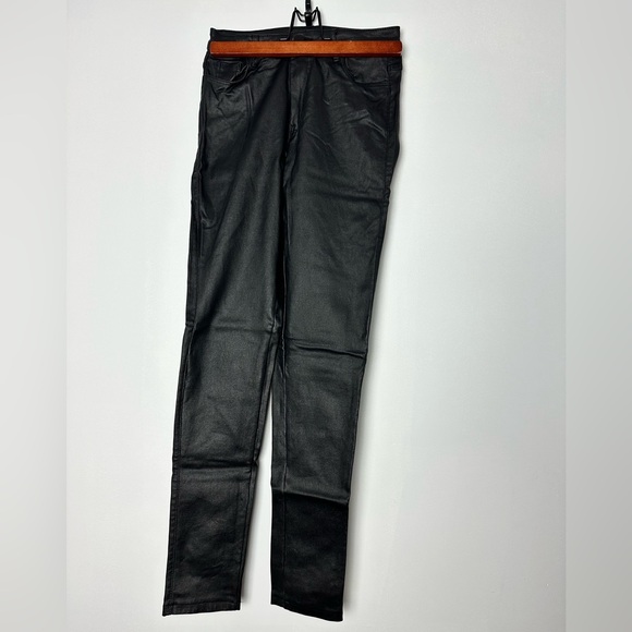 Faux leather black pants - Picture 2 of 3
